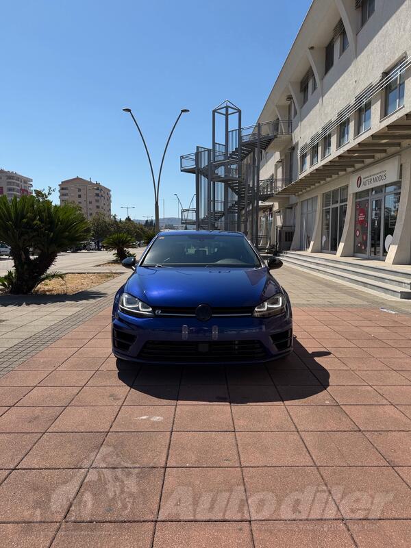 Volkswagen - Golf 7 - R