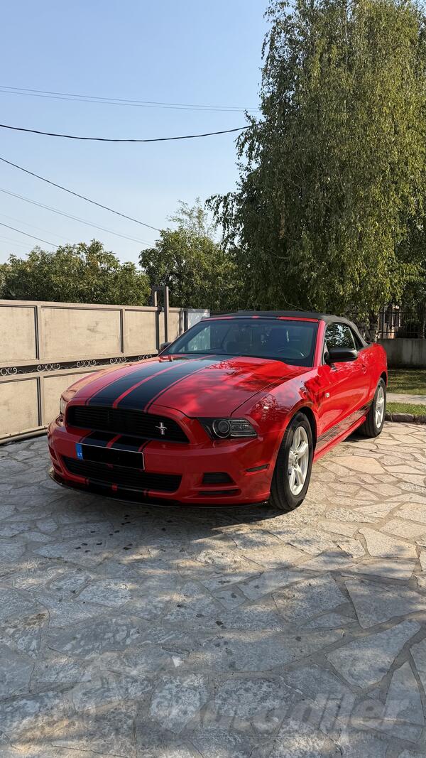 Ford - Mustang - 3.7