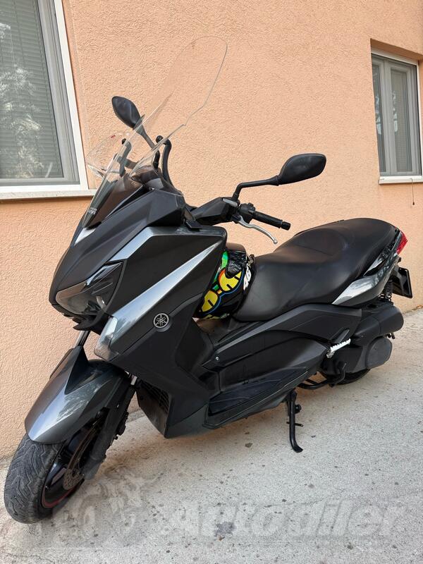 Yamaha - X-MAX