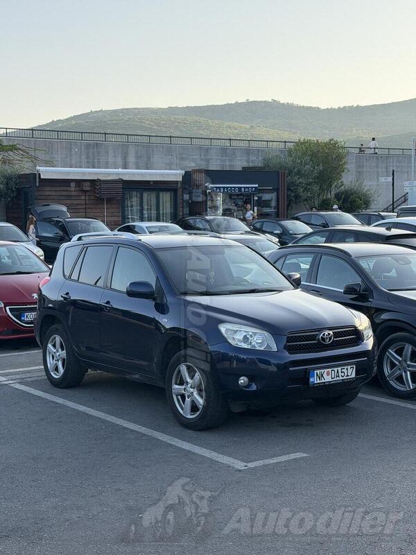 Toyota - RAV 4 - 2.2
