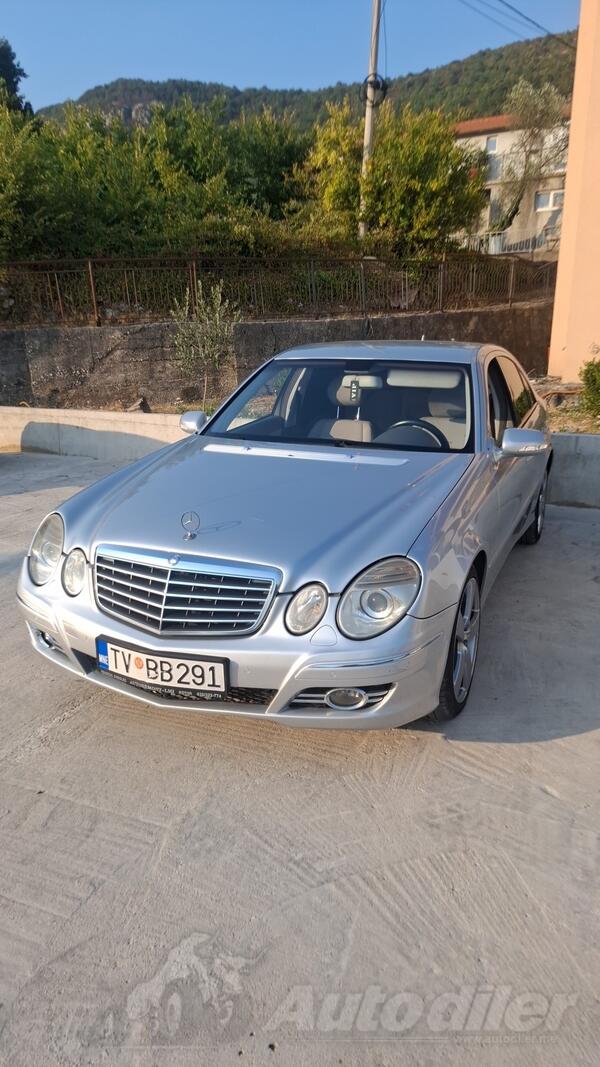 Mercedes Benz - E 220 - 220