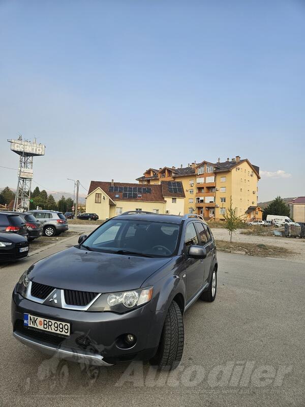 Mitsubishi - Outlander - 2.0 D-DI