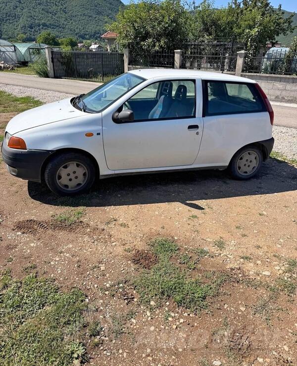 Fiat - Punto - 1.1