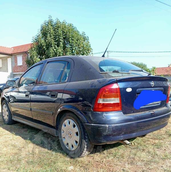 Opel - Astra - 2.0