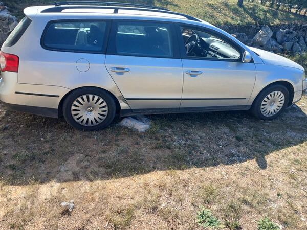 Volkswagen - Passat - 1.9