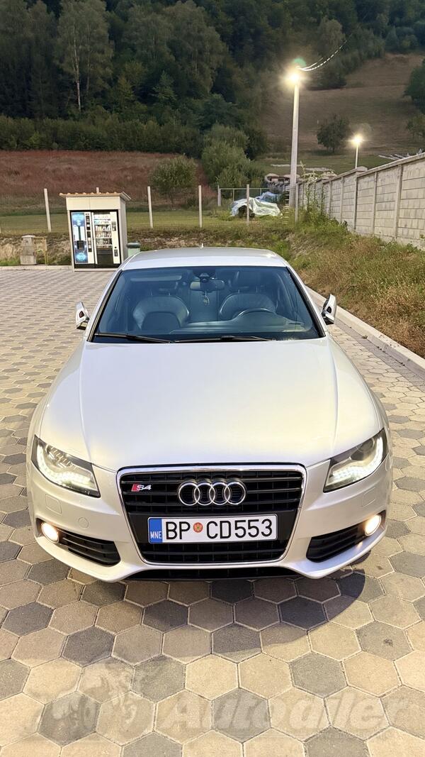 Audi - A4 - 2.0
