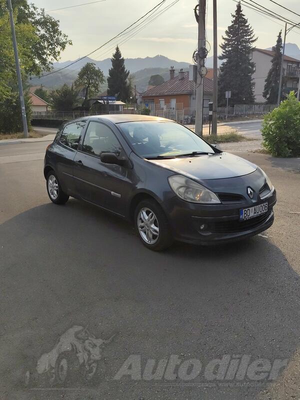 Renault - Clio - 1.5 DCI