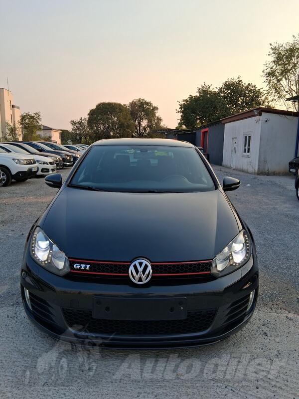 Volkswagen - Golf GTI - 2.0 GTI