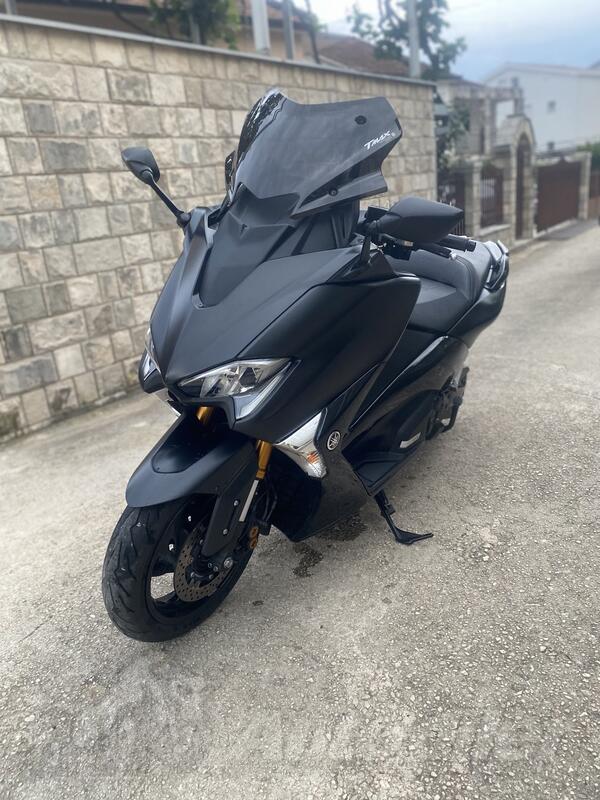 Yamaha - Yamaxa Tmax DX 530