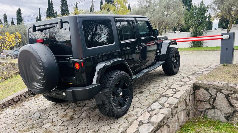 Jeep - Wrangler - Sahara na USA tablice