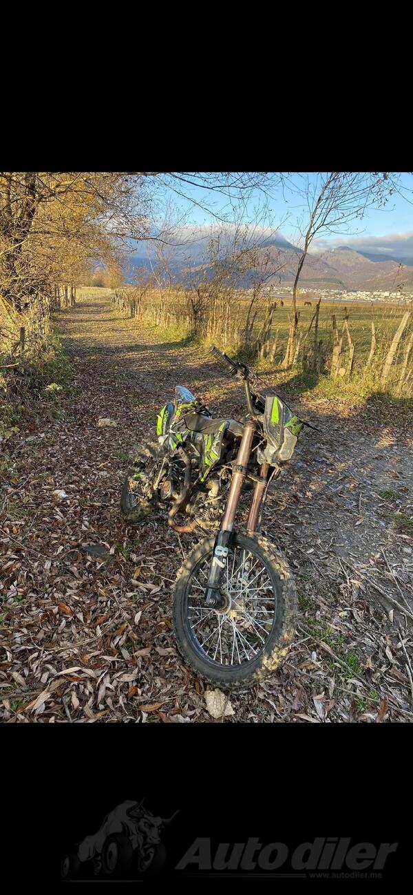 CFMoto - cros