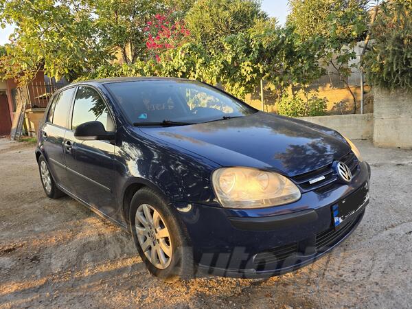 Volkswagen - Golf 5 - 1.9 TDI