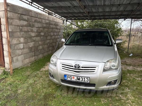 Toyota - Avensis - 2.2d