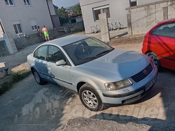 Volkswagen - Passat - 4