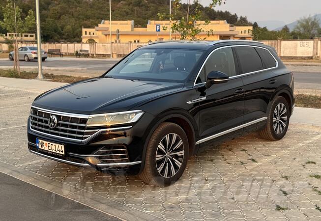 Volkswagen - Touareg - 3.0 TDI 4Motion