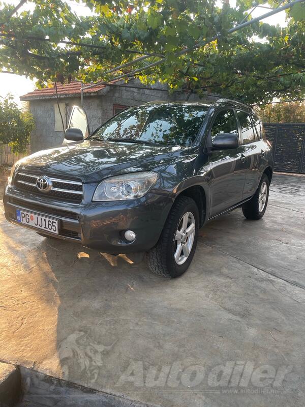 Toyota - RAV 4 - 2.2 D-4D