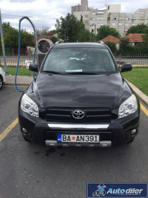 Toyota - RAV 4 - /